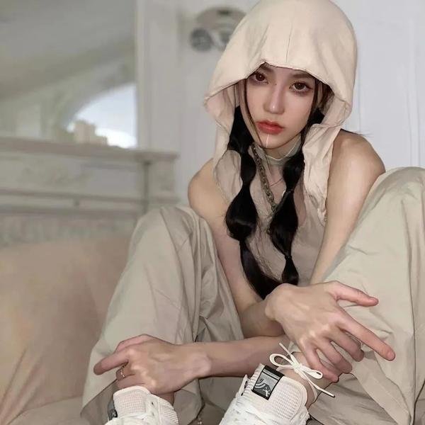 异形三角恋